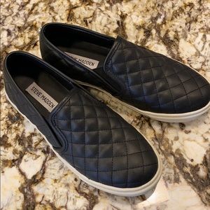 Steve Madden slip ons